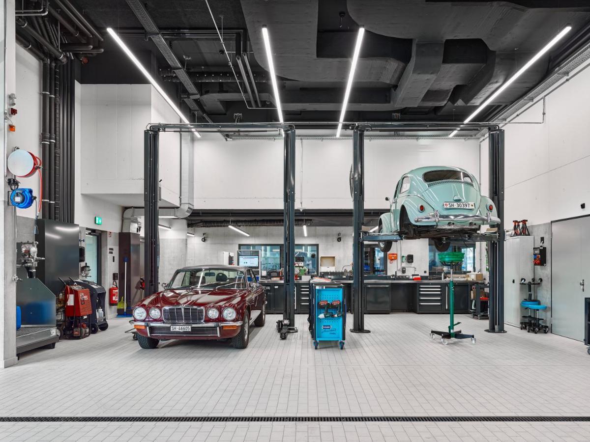 Autohalle Hotel Andelfingen Exteriör bild